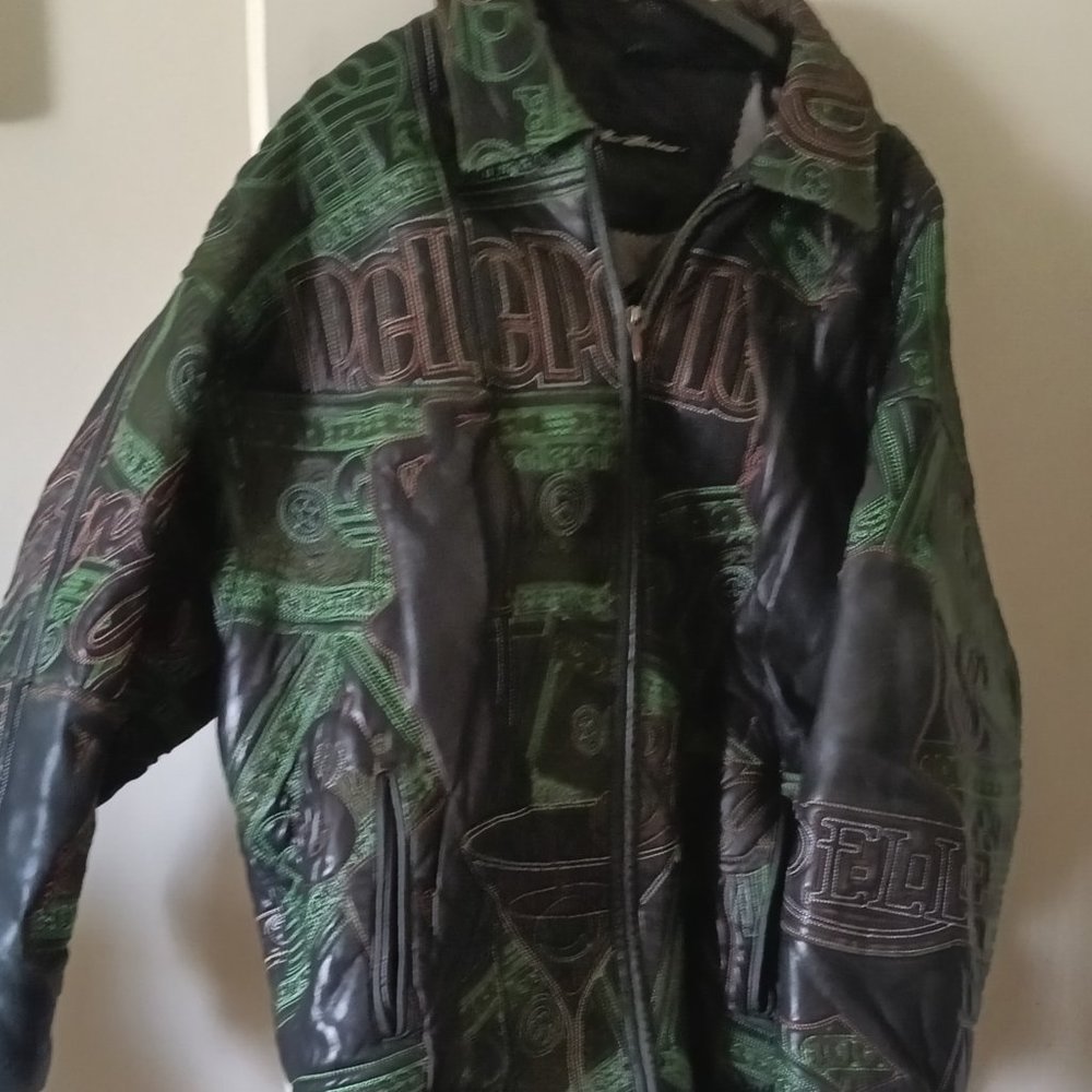 Pelle Pelle Leather Jacket (Newly Condition) Great Price !!! ACCEPTING OFFER!!!